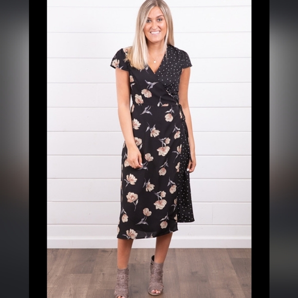 Mystree Dresses & Skirts - Mystree Hallie Dress NWT